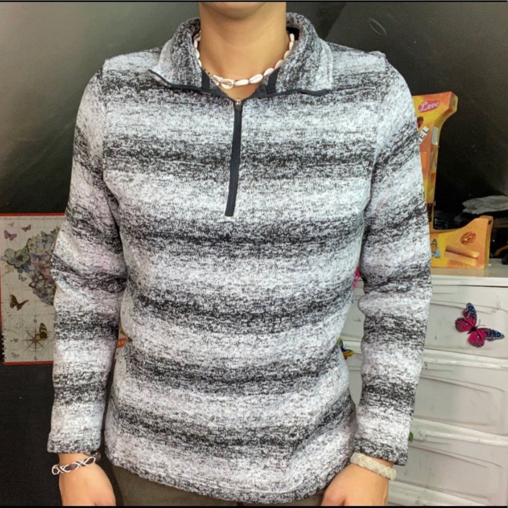 Gray and Black Gradient Fleece